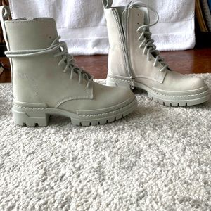 Steve Madden boots